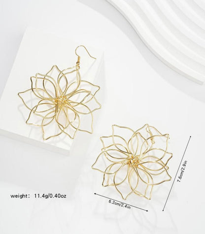 Beautiful Gold Flower Earrings