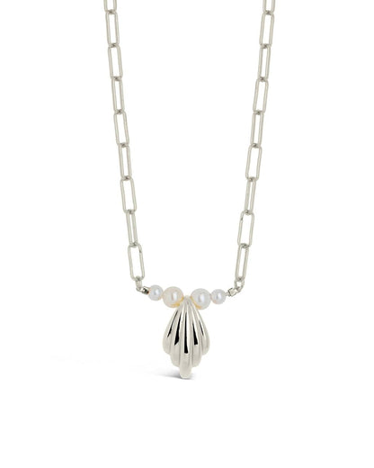 Chérie Pearl Shell Pendant Necklace