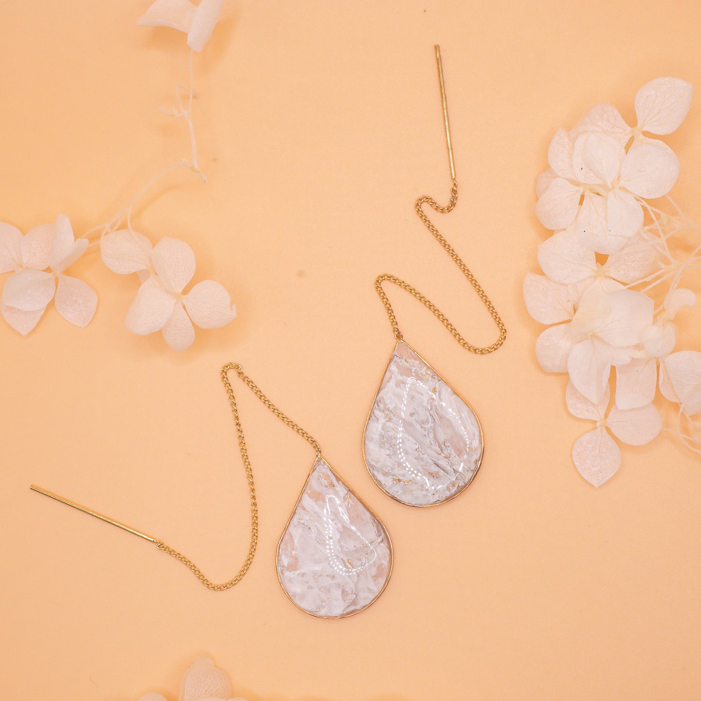 Cẩm - White Marble Gold Threaders
