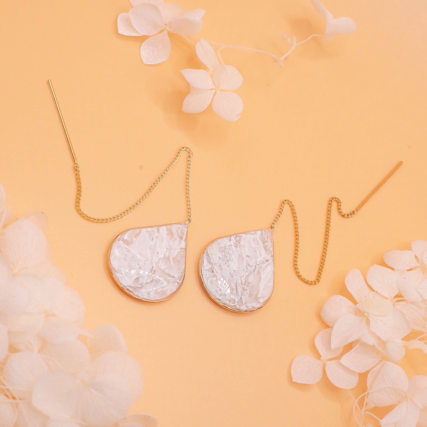 Cẩm - White Marble Gold Threaders