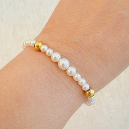 Pearl & Gold Beaded Stretch Bracelet
