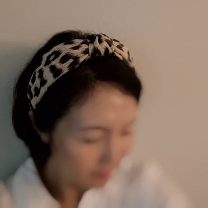 Perfectly Chic Leopard Headband