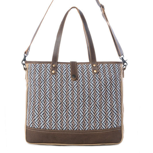 Exquisite Move Weekender Bag