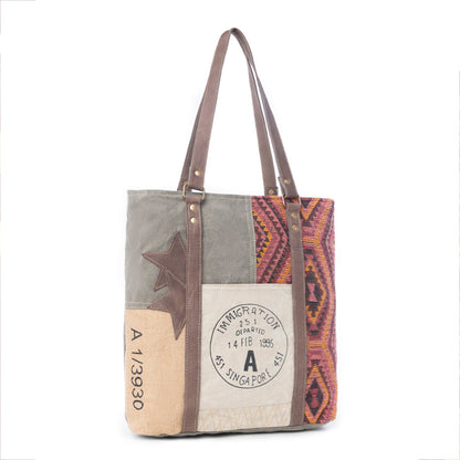 Singapore Port of Call Tote Bag