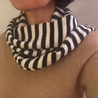 Slim Minimalist Knit Scarf – Two-Tone & Striped