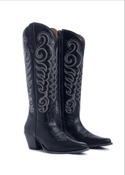 Traditional Western Flame Stitched Leather Boots